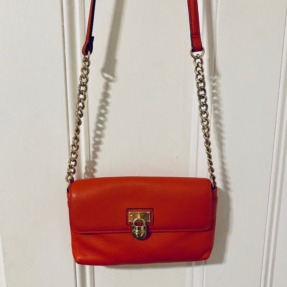 Calvin Klein | Leather Crossbody Bag w/ Gold Chain